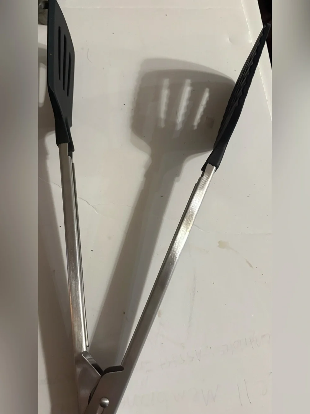 Pampered Chef Spatula Tongs (dual spatula head)